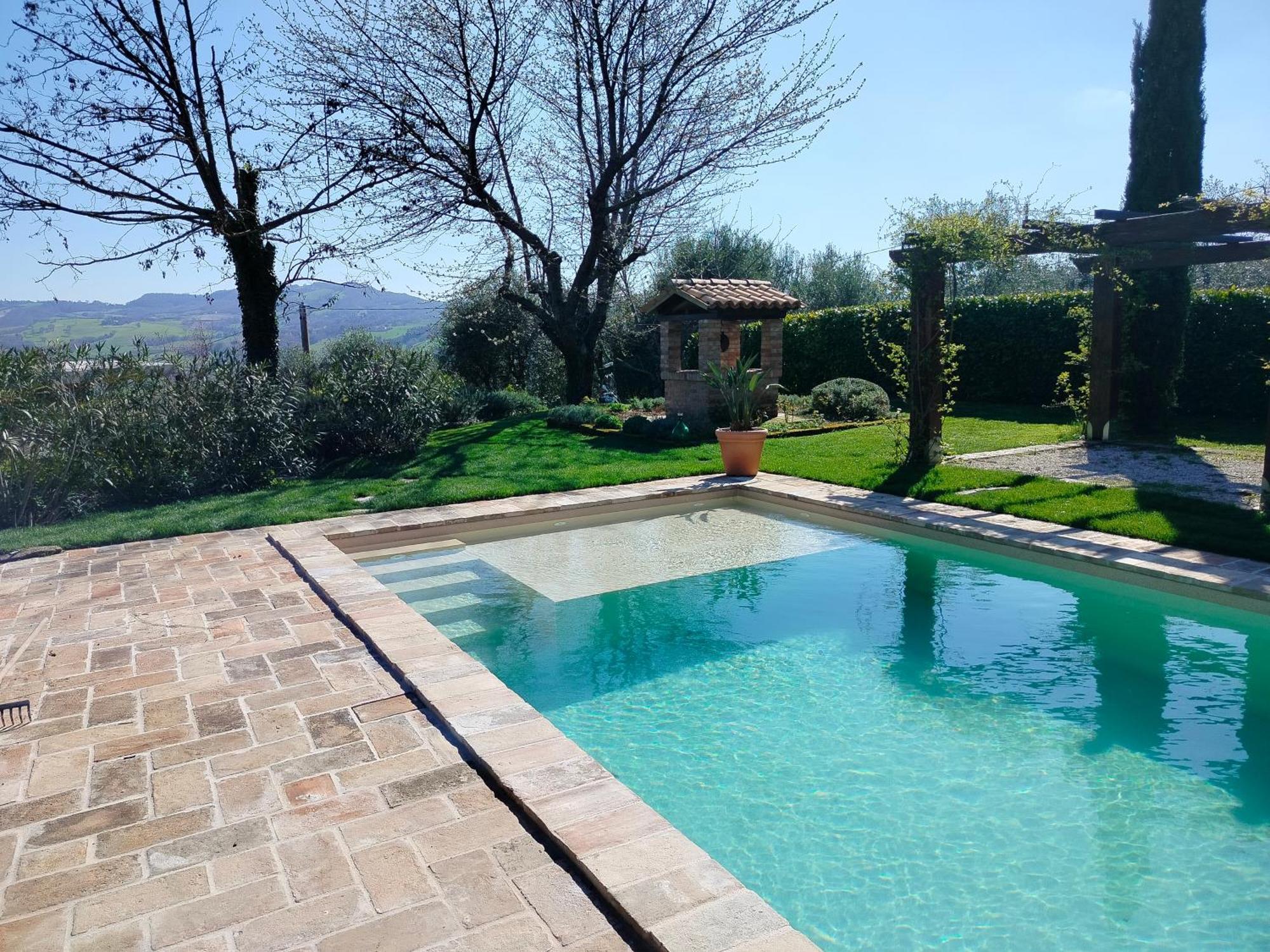 Ca' Le Cerque, Villa Surrounded By The Marche Nature 福松布罗内 外观 照片